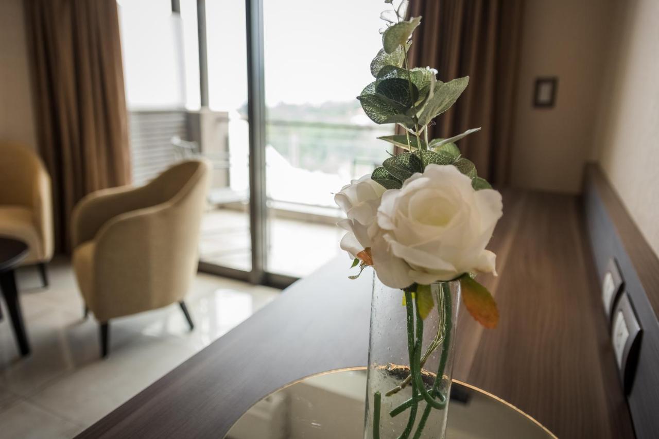 Eleton Resort & Spa วิญาการ์ลอสปาซ ภายนอก รูปภาพ