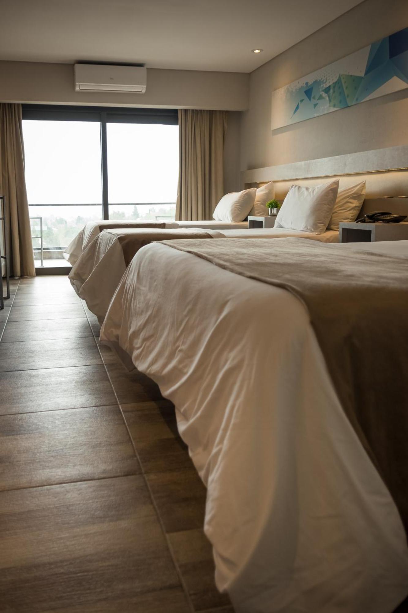 Eleton Resort & Spa วิญาการ์ลอสปาซ ภายนอก รูปภาพ